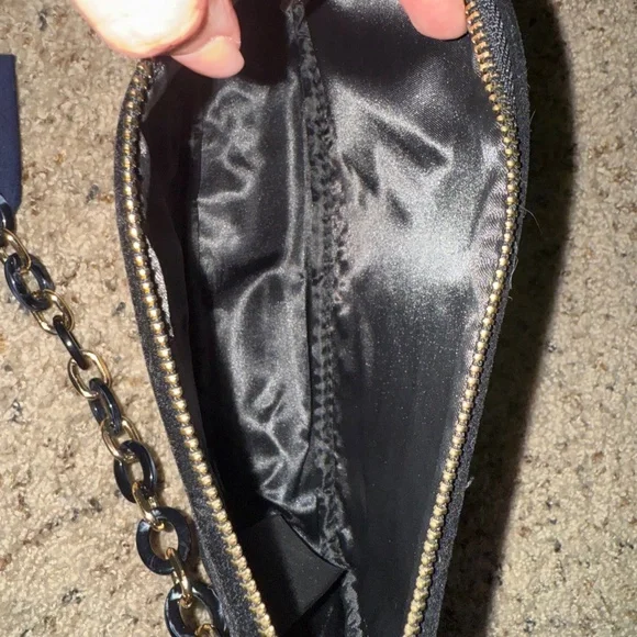 Gucci Beauty GWP Converted Pouch - Picture 4 of 13